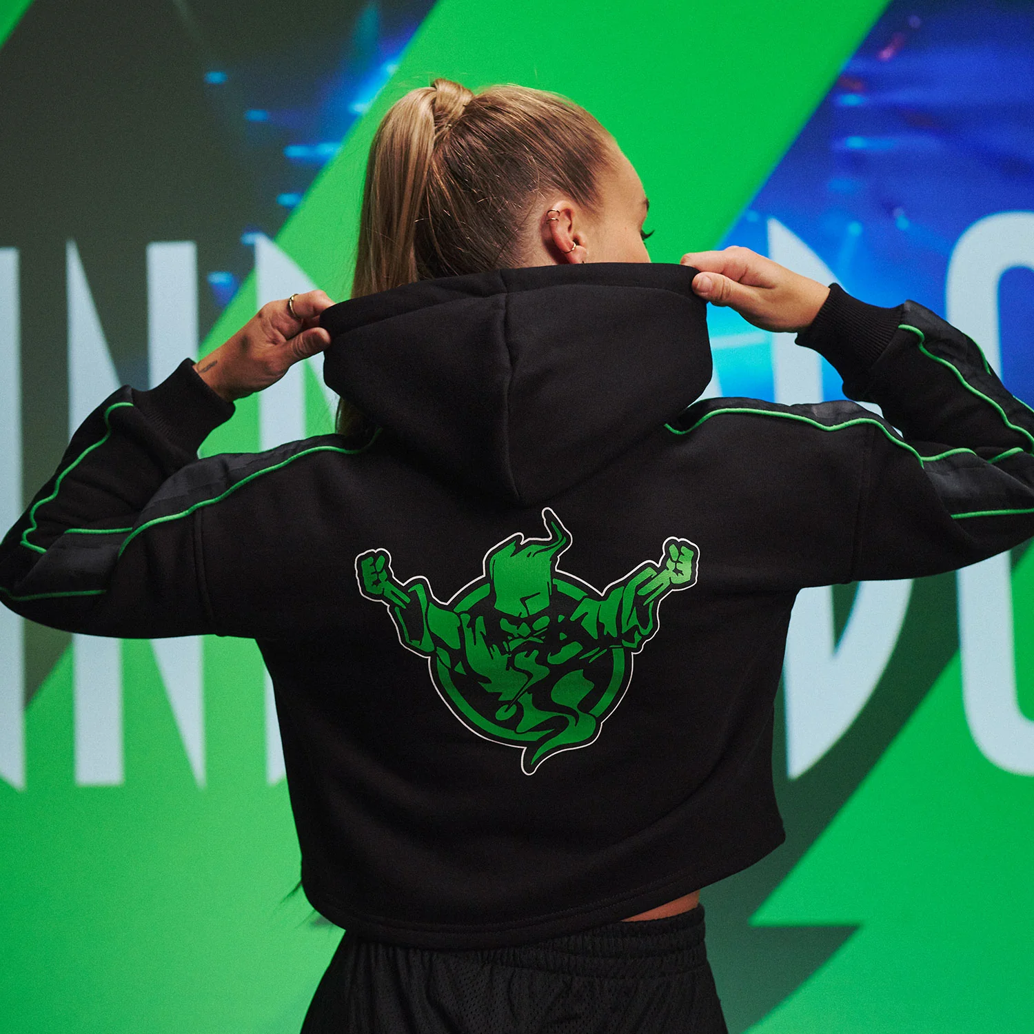 Thunderdome cropped Hoodie - Image 2